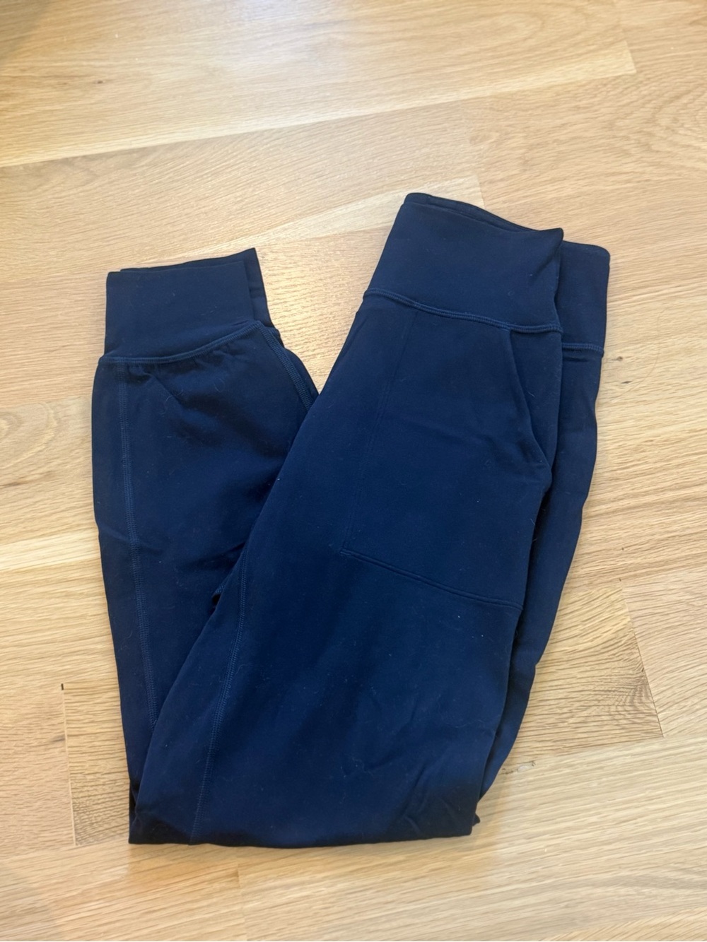 Lululemon Navy Blue Stretch Active joggers